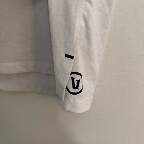 Vuori Men's Current White Pocket T-Shirt - Picture 5 of 8